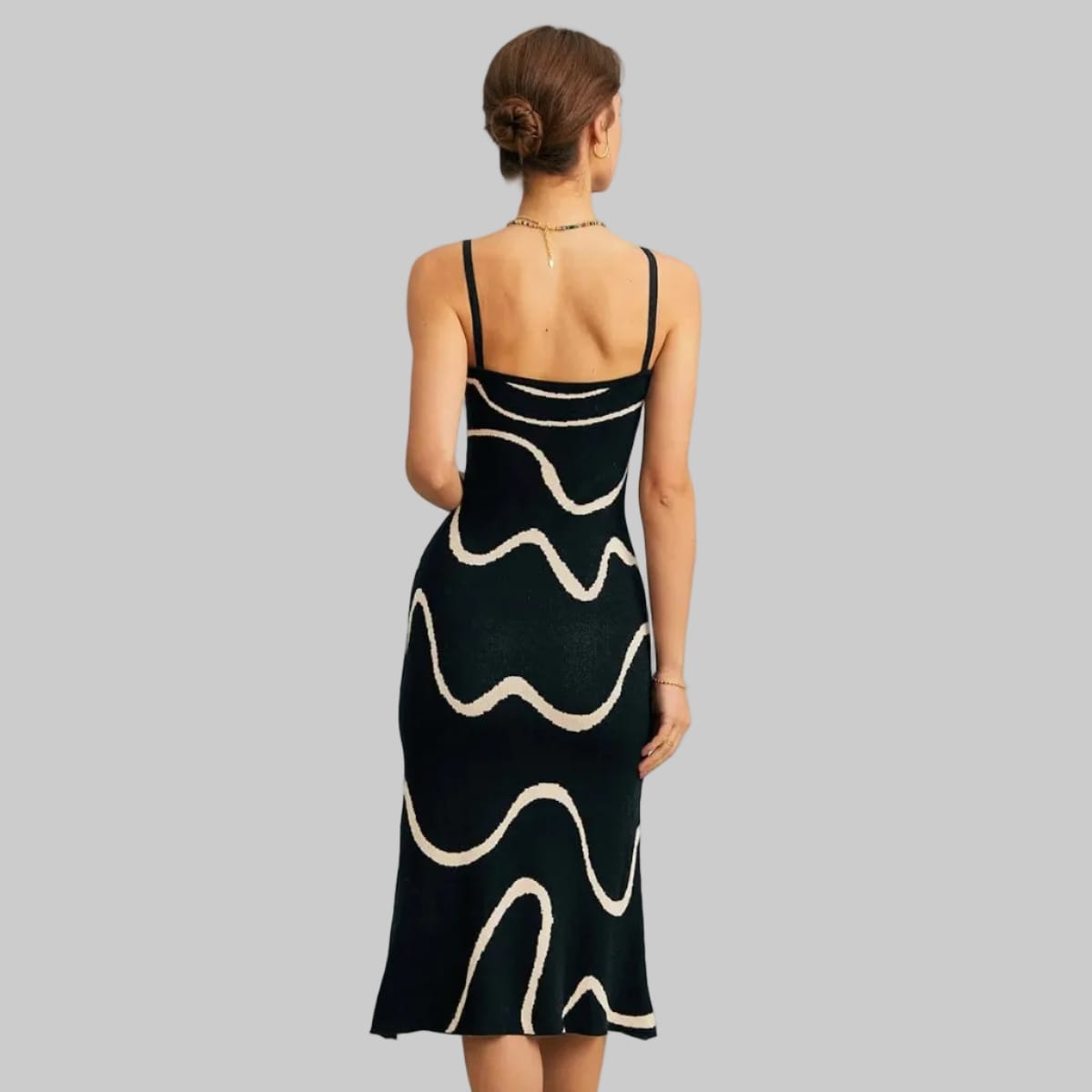 CarolinaShop para mujer Vestido Noir Wave Slim Fit