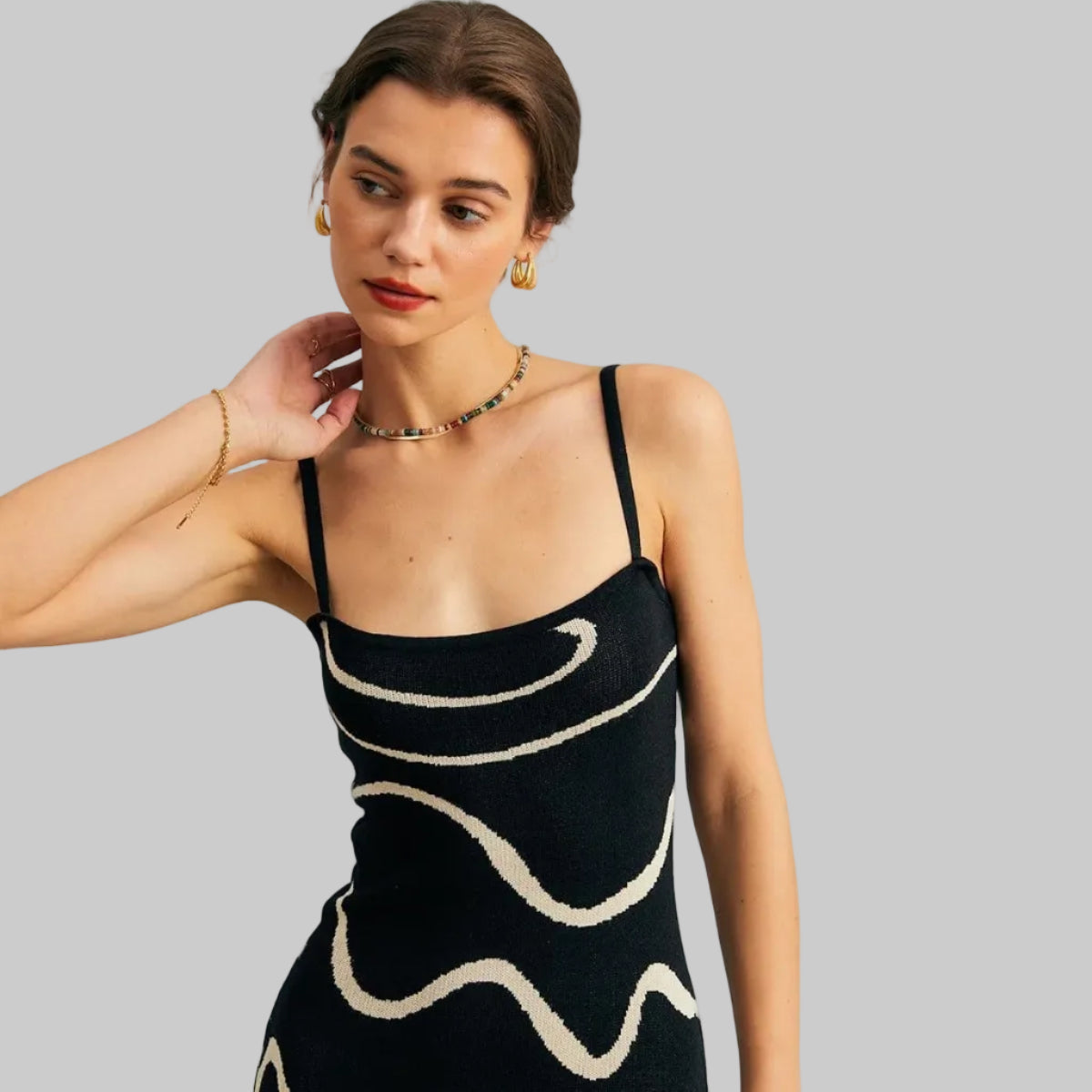 Vestido Noir Wave Slim Fit